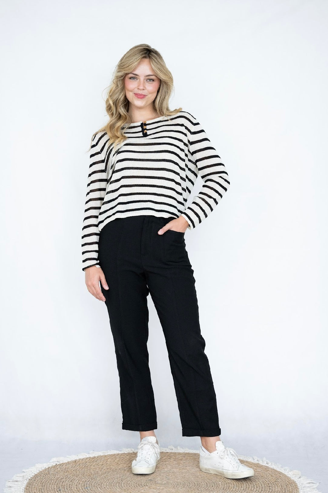 LISA KNIT TOP - BLACK