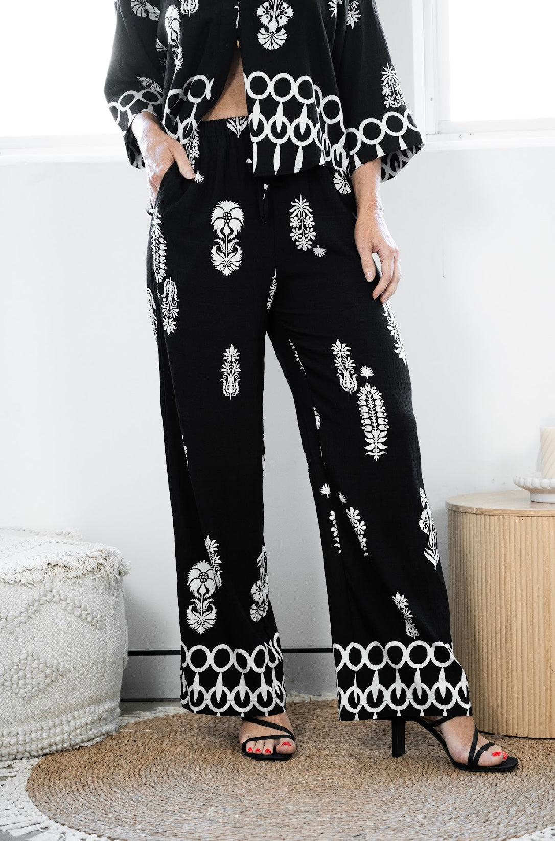 KARLA PANTS - BLACK