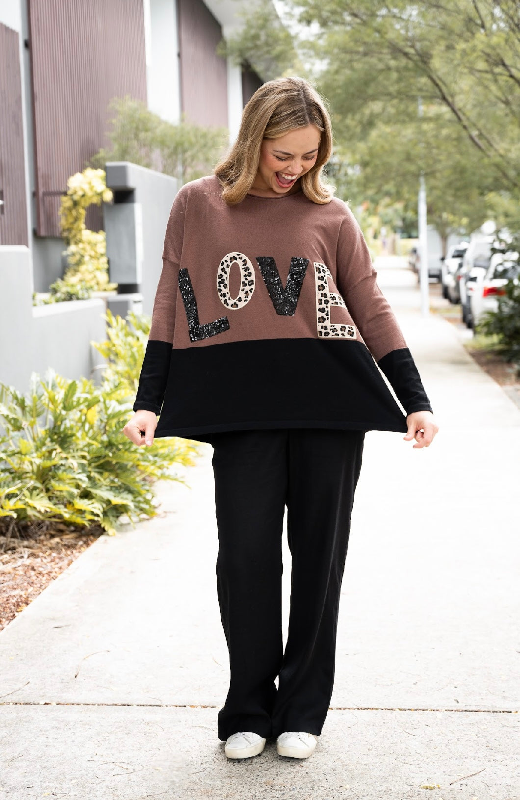 LOVE KNIT JUMPER - BROWN