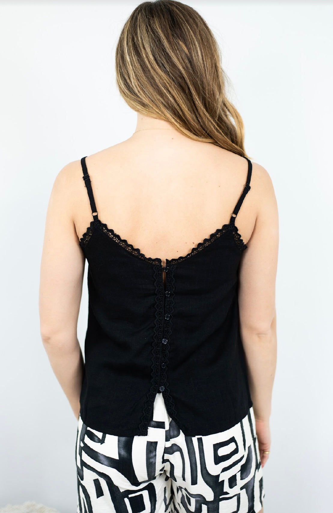 BRIANNA SINGLET TOP - BLACK