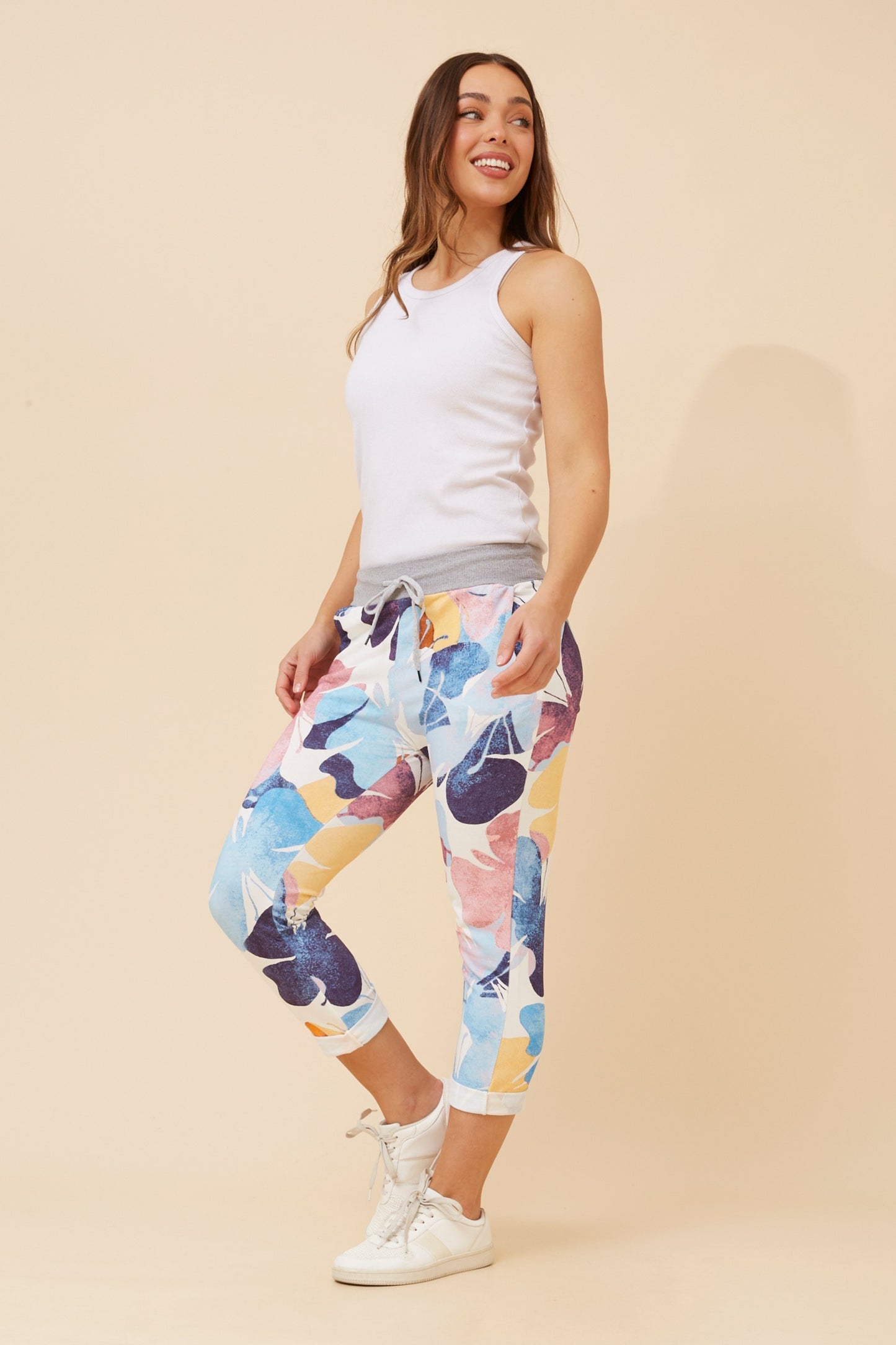 MYLA JOGGERS - BUTTERFLY